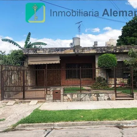 Buy this 2 bed house on 150 - Avellaneda 2345 in Villa General Eugenio Necochea, 1653 José León Suárez