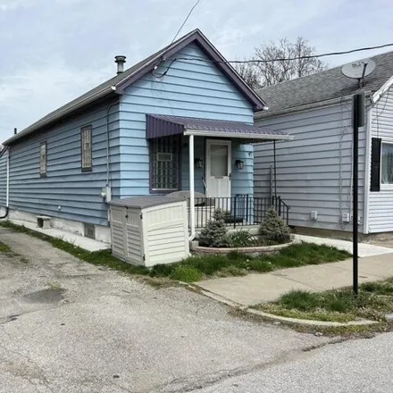 Buy this 1 bed house on 798 West 35th Street in Covington, KY 41015