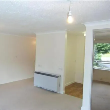 Image 5 - Ashown Gate Apartments, London Road, East Grinstead, RH19 1FG, United Kingdom - Room for rent