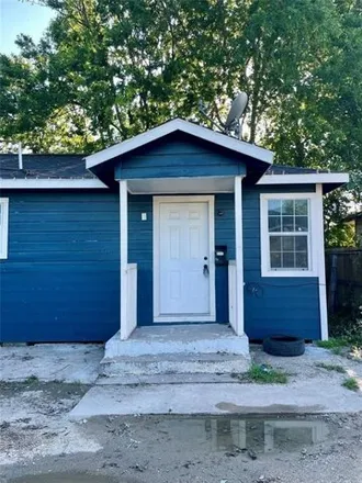 Buy this 3 bed house on 3899 Harriman Street in Houston, TX 77026