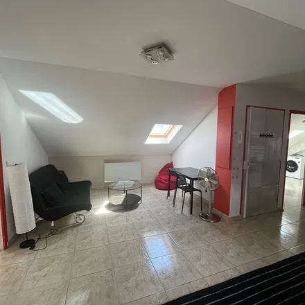 Image 5 - 52 Avenue de la République, 91230 Montgeron, France - Apartment for rent