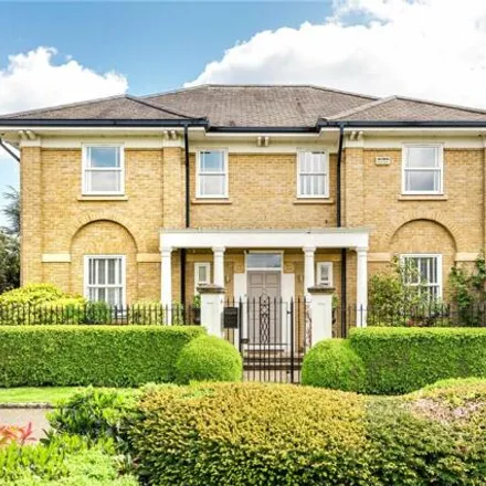 Buy this 5 bed house on 25 Devereux Lane in London, SW13 8DB