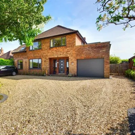 Buy this 6 bed house on Ashfield Cottage Farm in Lincoln Road, Branston
