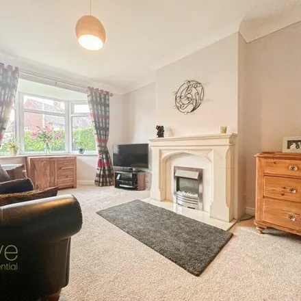 Image 7 - Woodvale Road, Liverpool, L25 8RZ, United Kingdom - Townhouse for sale