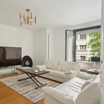 Image 5 - 15 Avenue René Boylesve, 75016 Paris, France - Apartment for rent