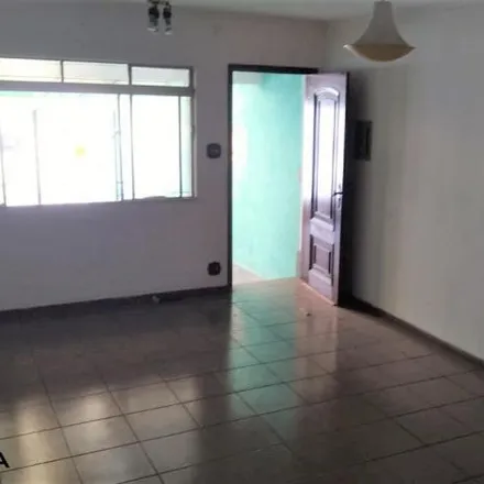 Buy this 2 bed house on Rua Tietê in Rudge Ramos, São Bernardo do Campo - SP