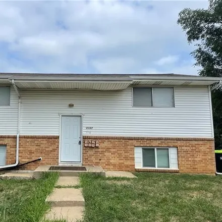 Buy this studio duplex on 5998 East 154th Terrace in Grandview, MO 64030
