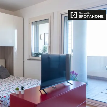 Image 1 - Via Arrigo Benedetti, 00159 Rome RM, Italy - Apartment for rent