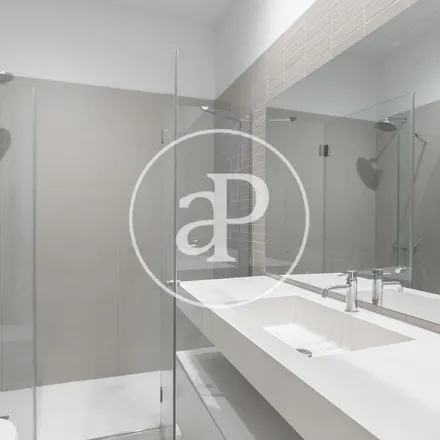 Rent this 3 bed apartment on Triangle friqui in Carrer de Girona, 08001 Barcelona