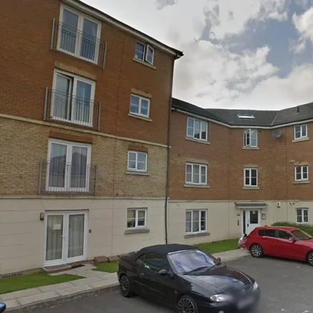 Rent this 3 bed apartment on 26-34 St Lukes Court in Hatfield, AL10 0FD