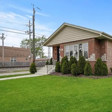 Image 2 - 2554 West 103rd Place, Chicago, IL 60655, USA - House for sale