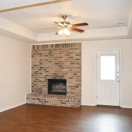 Image 3 - 6690 Central Avenue, North Richland Hills, TX 76182, USA - House for rent