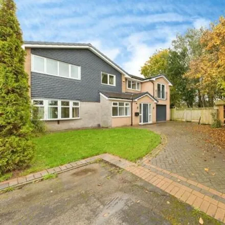 Rent this 5 bed house on 6 Rydal Close in Holmes Chapel, CW4 7JR