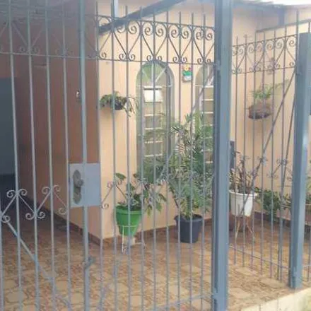 Buy this 2 bed house on Rua Marechal Deodoro in Cidade Jardim, Piracicaba - SP