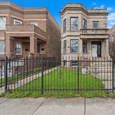 Buy this 5 bed house on 220 North Lamon Avenue in Chicago, IL 60651