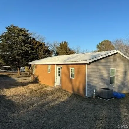 Image 3 - 298 Sante Fe Street, Healdton, Carter County, OK 73438, USA - House for sale