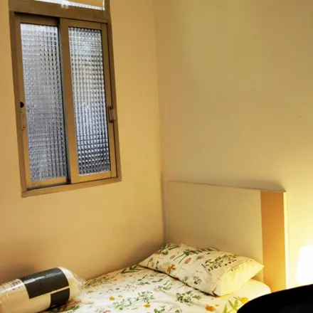 Rent this 4 bed apartment on Àngel Guimerà in Carrer d'Àngel Guimerà, 46008 Valencia