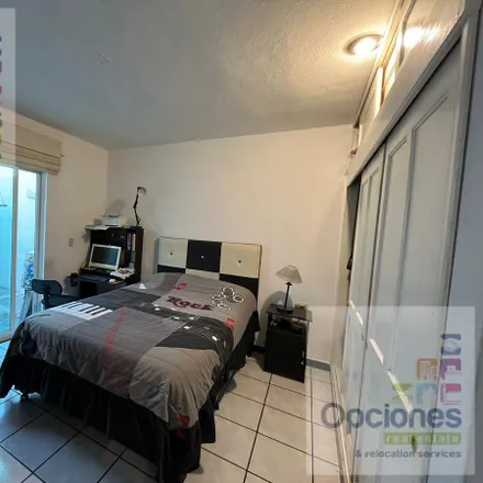 Image 1 - Boulevard Bicentenario 234, Francisco Villa, 36724 Salamanca, GUA, Mexico - House for sale