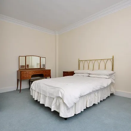Image 5 - Chesterfield House, Chesterfield Gardens, London, W1J 7TL, United Kingdom - Apartment for rent