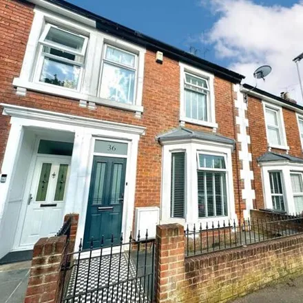 Image 5 - 36 Avenue Road, Swindon, SN1 4BZ, United Kingdom - Townhouse for sale