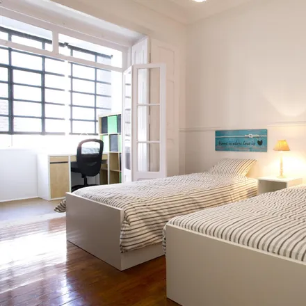 Rent this 5 bed room on Avenida Almirante Reis 195 in 1900-287 Lisbon, Portugal