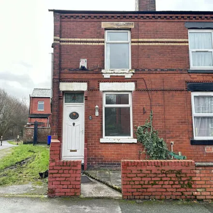 Rent this 3 bed townhouse on Hollybush Street in Manchester, M18 8PS