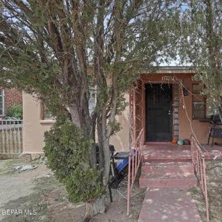 Buy this studio house on 3425 Savannah Ave in El Paso, Texas