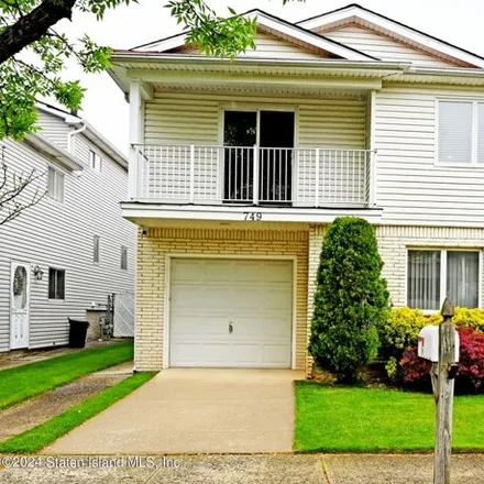 Buy this 3 bed house on 749 Stafford Avenue in New York, NY 10309