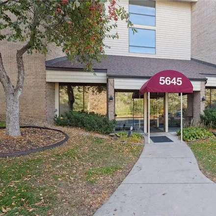 Buy this 2 bed condo on Elmbrook Apts in Green Circle Drive, Minnetonka