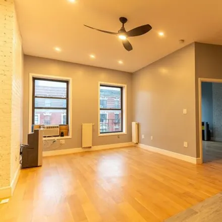 Image 1 - 306 Pleasant Avenue, New York, NY 10035, USA - House for rent