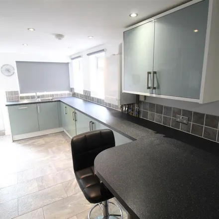 Rent this 5 bed apartment on 82 Marlborough Road in Coventry, CV2 4ER