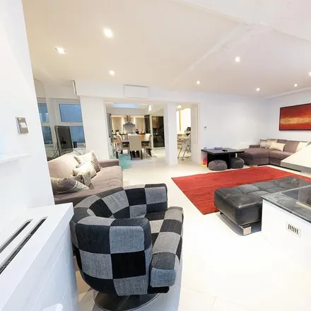 Rent this 3 bed apartment on 7 Elvaston Mews in London, SW7 5HY