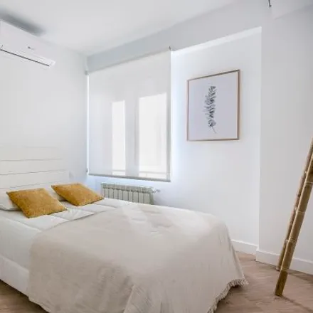 Image 4 - Calle del Limonero, 24, 28020 Madrid, Spain - Apartment for rent