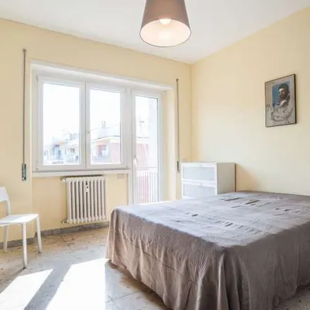 Rent this 3 bed apartment on Gelateria del Eros in Via Fontanellato, 68
