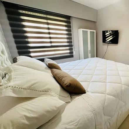 Rent this 1 bed apartment on Oficina de Información Turística Cala de Finestrat in Avinguda Marina Baixa, 03509 Finestrat