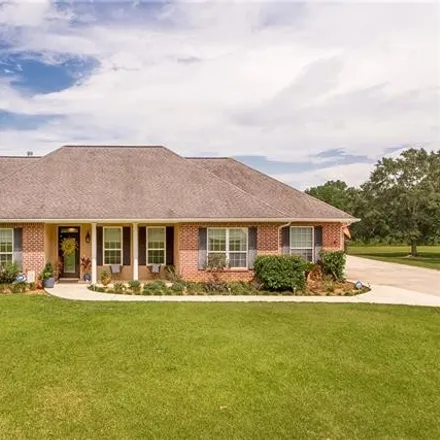 Buy this 4 bed house on 18064 Highway 450 in Stoney Point, Washington Parish