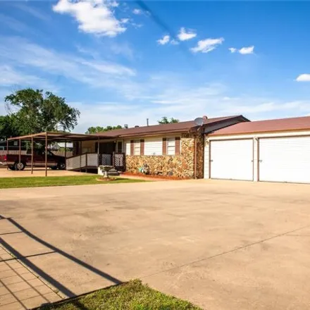 Buy this 3 bed house on 4024 South 30th Street West in Muskogee County, OK 74401