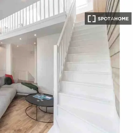 Rent this 1 bed apartment on Rue Antoine Dansaert - Antoine Dansaertstraat 60 in 1000 Brussels, Belgium