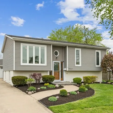 Buy this 3 bed house on 9082 147th Street in Orland Park, Orland Township