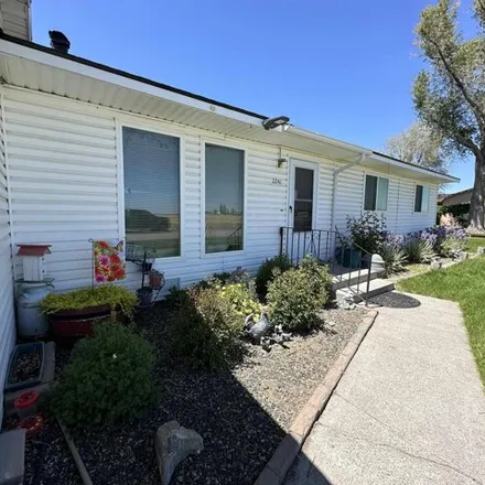 Image 2 - 2241 Kathleen Ave, Heyburn, Idaho, 83336 - House for sale