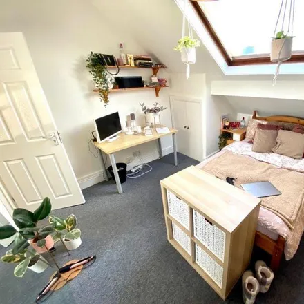 Rent this 3 bed apartment on 357 Ecclesall Road in Sheffield, S11 8PE