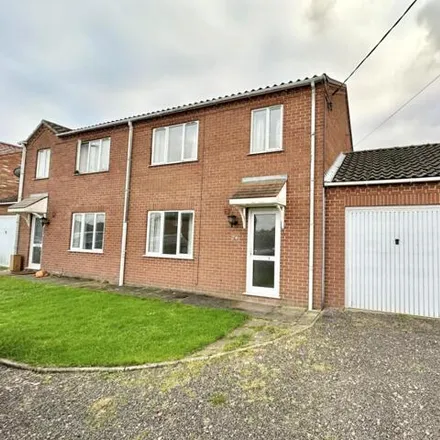 Rent this 3 bed duplex on Home Farm in Vacherie Lane, North Kyme
