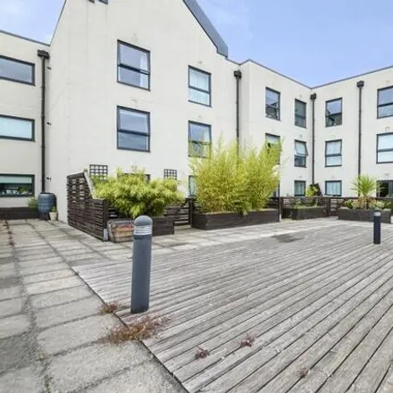 Buy this 1 bed apartment on 8 Trevelyan Road in London, SW17 9SE