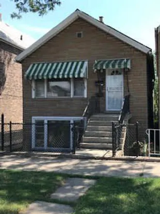 Rent this 2 bed house on 3319 South May Street in Chicago, IL 60608