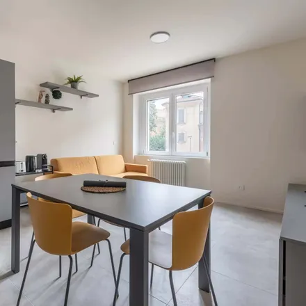 Rent this 1 bed apartment on Milano 16 in Via Santa Sofia, 8