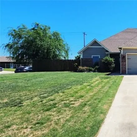 Buy this 4 bed house on 795 Southwest 11th Street in Moore, OK 73160
