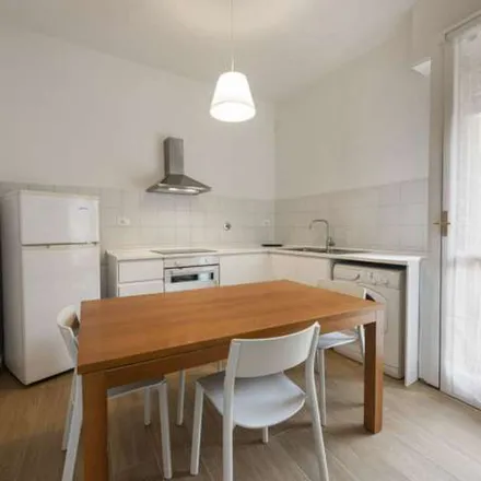 Rent this 2 bed apartment on Rosselli in Via Luigi Alamanni, 50100 Florence FI