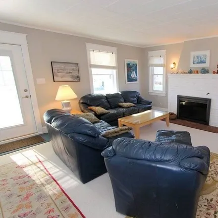 Rent this 6 bed house on Avalon in NJ, 08202