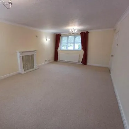 Image 5 - 12 Westminster Drive, Wilmslow, SK9 1QZ, United Kingdom - House for rent