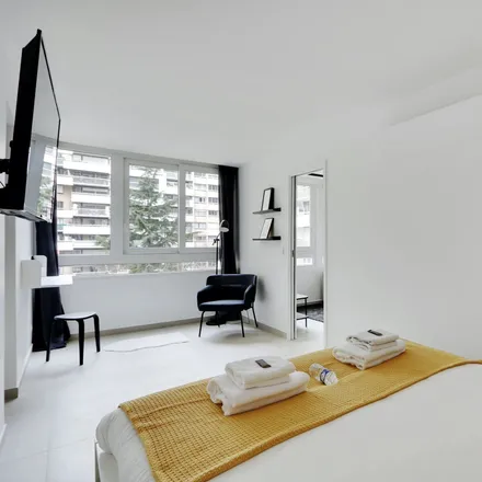 Image 2 - 127 Avenue de Flandre, Résidence Artois-Flandre, 75019 Paris, France - Apartment for rent